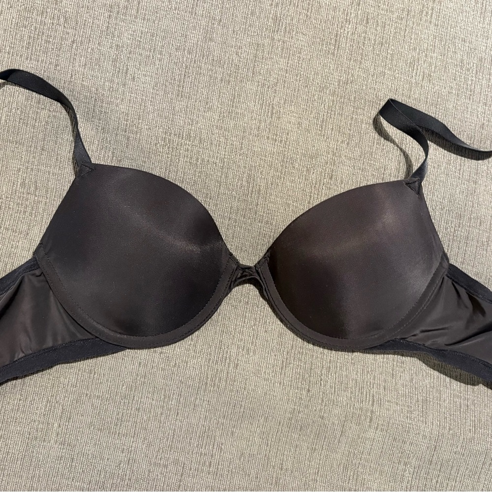 Natori Black Underwire Bra 30C